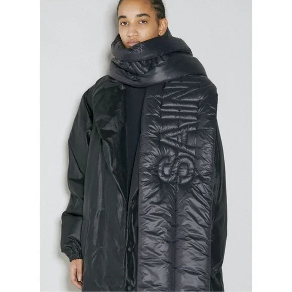 NEW SIGNATURE SAINT LAURENT PUFFER SCARF IN NYLON BLACK - Picture 8 of 12